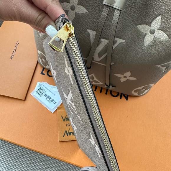 Empreinte Monogram Giant Neonoe MM Tourterelle Creme ❌SOLD ❌ - Picture 12 of 16